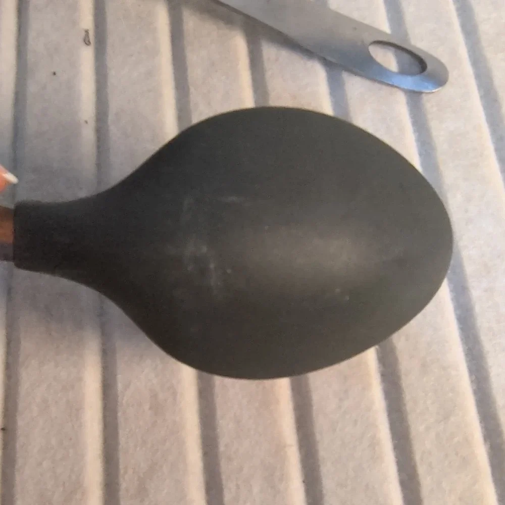 Hoffritz Black‎ & Silver Stainless Steel Cooking Spoon & Turner is unbranded